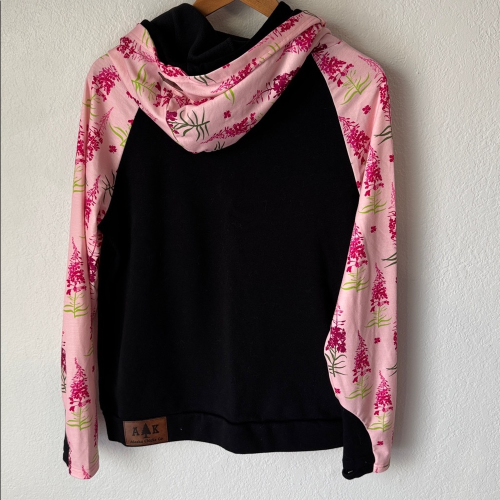 Alaska Chicks Double Layer Hoodie - Picture 5 of 6